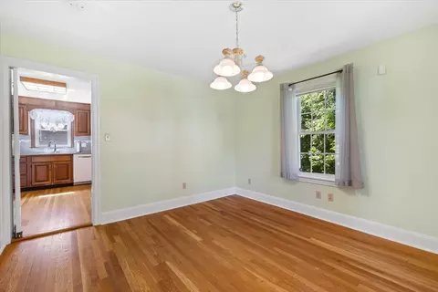 49 Monroe Ave, Worcester, MA 01602 photo 12