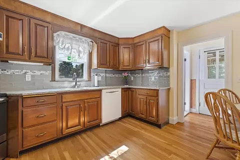 49 Monroe Ave, Worcester, MA 01602 photo 15