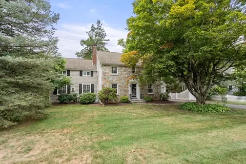 428 Weston Rd, Wellesley, MA 02482