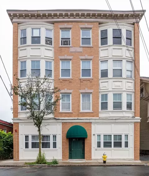 48 Essex St #7, Salem, MA 01970