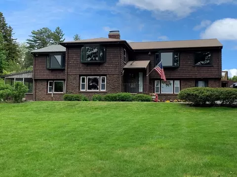 39 41 Woodbury St, Beverly, MA 01915