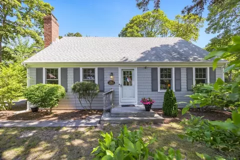 56 Chatham Crest Dr, Chatham, MA 02633