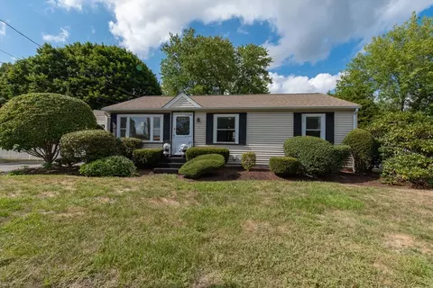 11 Landry Ave, North Attleboro, MA 02760