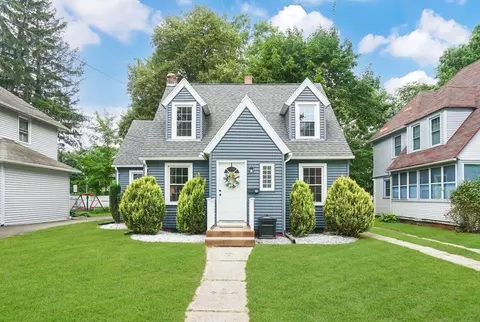 20 California Ave, Springfield, MA 01118