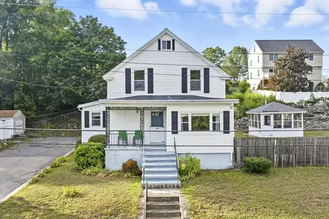 40 Doyle Ave, Dracut, MA 01826