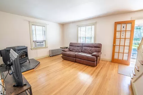 1 Applebee Ave, Webster, MA 01570 photo 10