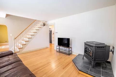 1 Applebee Ave, Webster, MA 01570 photo 11