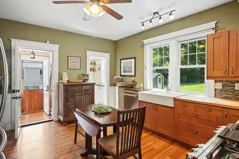 38 Clark St, Easthampton, MA 01027 photo 15