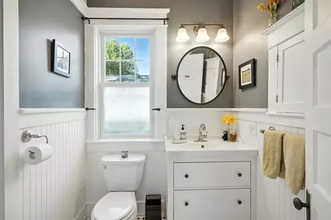 38 Clark St, Easthampton, MA 01027 photo 18