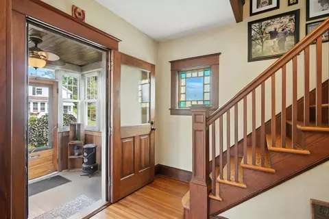 38 Clark St, Easthampton, MA 01027 photo 5