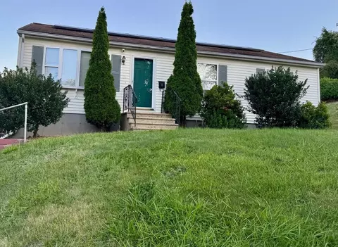 54 Kenberma Rd, Worcester, MA 01604 photo 2