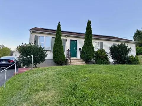 54 Kenberma Rd, Worcester, MA 01604