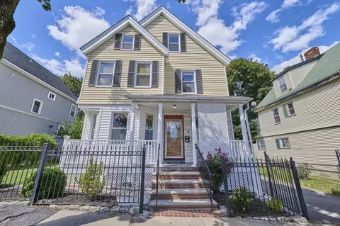 16 Oakley St, Boston, MA 02124
