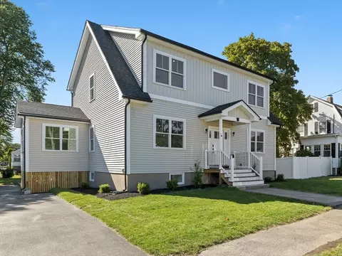 10 Ames St, Wakefield, MA 01880