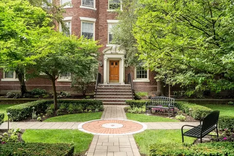 141 Beaconsfield Rd #6, Brookline, MA 02445