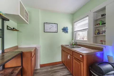 245 Arthur St, Springfield, MA 01104 photo 5