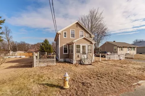 245 Arthur St, Springfield, MA 01104
