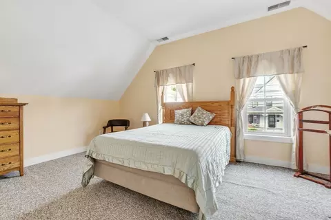 Bedroom - 73 Eastern Ave, Gloucester, MA 01930 photo 5 of 6
