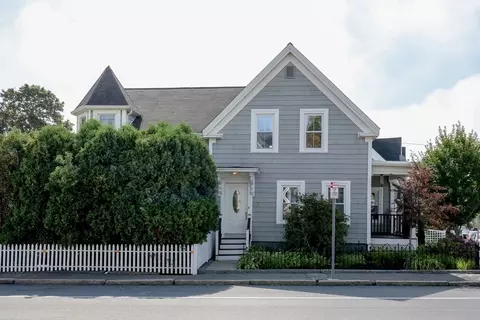 73 Eastern Ave, Gloucester, MA 01930