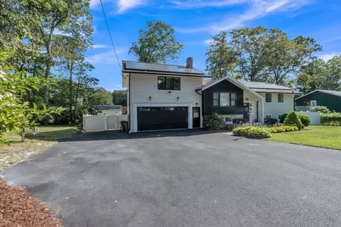 12 Trinity Dr, Milford, MA 01757