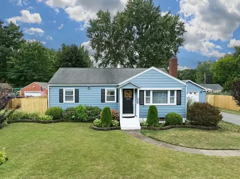 141 Boulay Cir, Chicopee, MA 01020
