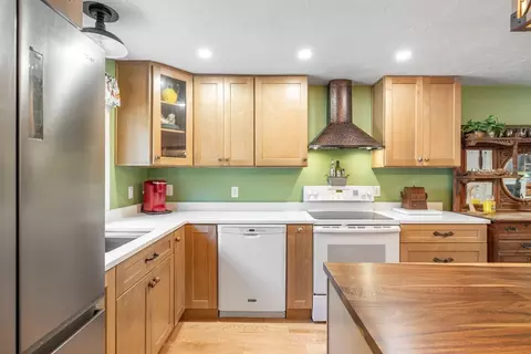 69 Shellback Way #69, Mashpee, MA 02649 photo 4