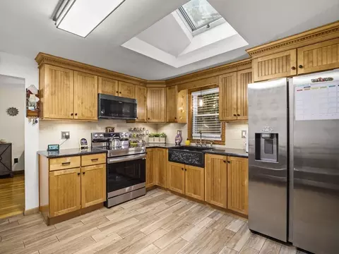 2 Smith Rd, Randolph, MA 02368 photo 3