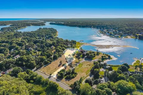 295 Main St, Dennis, MA 02660
