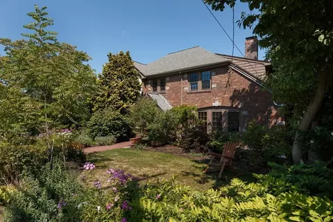 190 Goden St, Belmont, MA 02478