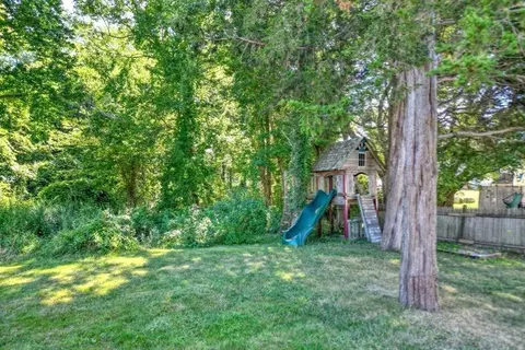 Exterior - 22 Marshview Dr, Marshfield, MA 02050 photo 9 of 9