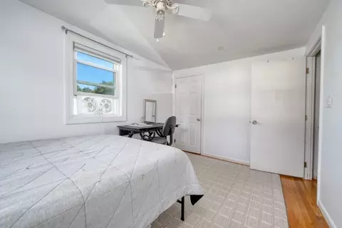 Bedroom - 22 Marshview Dr, Marshfield, MA 02050 photo 2 of 5