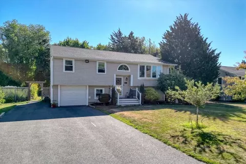 Exterior - 22 Marshview Dr, Marshfield, MA 02050 photo 2 of 9