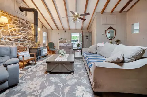 35 Bernadette St, Fitchburg, MA 01420