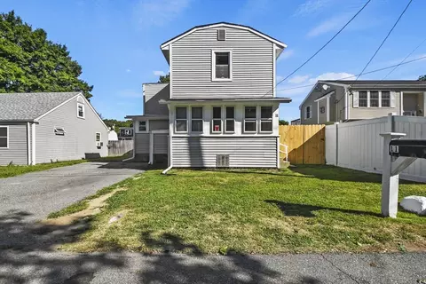 11 Vincent St, Dartmouth, MA 02747