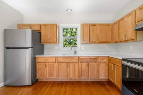 20 Park Ave, Webster, MA 01570 photo 9