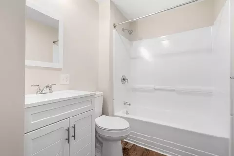 20 Park Ave, Webster, MA 01570 photo 6