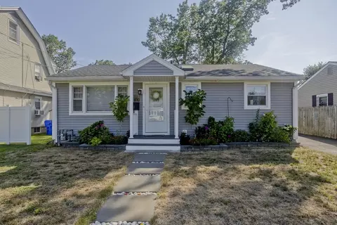 100 Champlain St, Indian Orchard, MA 01151