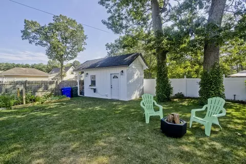 100 Champlain St, Indian Orchard, MA 01151 photo 30