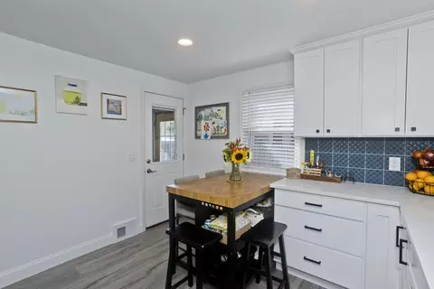 100 Champlain St, Indian Orchard, MA 01151 photo 7