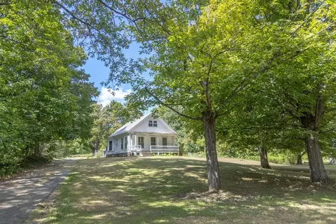 59 River St, Bernardston, MA 01337