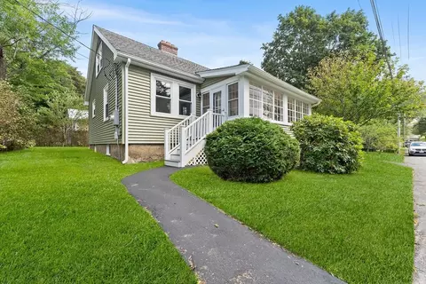 11 Harvard Ave, Shrewsbury, MA 01545