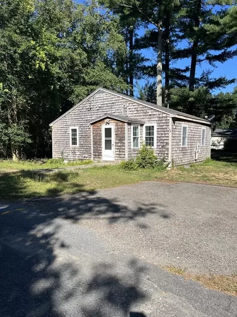 30 Hickory, Halifax, MA 02338