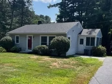 3 Woodlawn St, Northborough, MA 01532