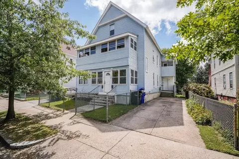 134 Massasoit St, Springfield, MA 01107