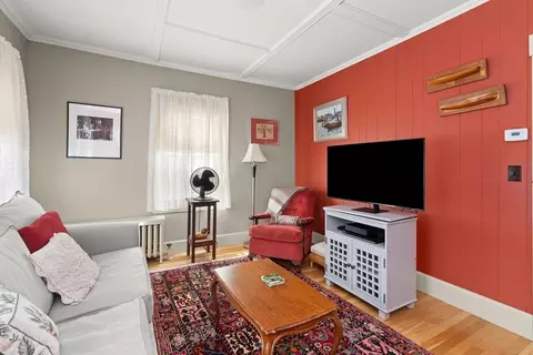 Living - 56 Washington St, Gloucester, MA 01930 photo 2 of 3