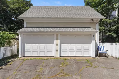 Exterior - 56 Washington St, Gloucester, MA 01930 photo 3 of 10