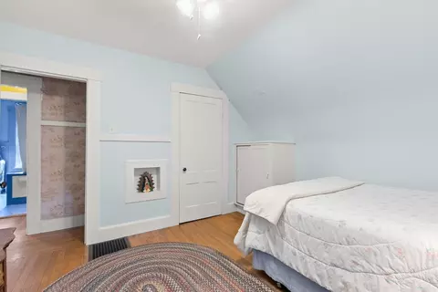Bedroom - 56 Washington St, Gloucester, MA 01930 photo 4 of 4