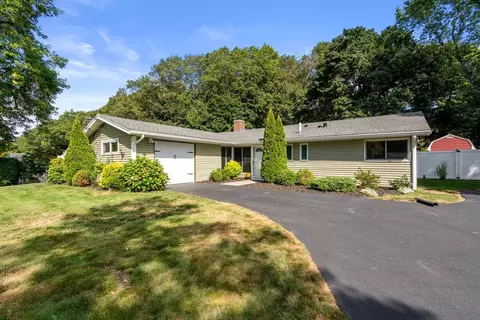 51 Griffin Rd, Framingham, MA 01701