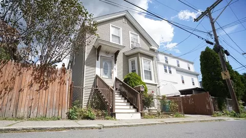 5 Whittier St, Lynn, MA 01902