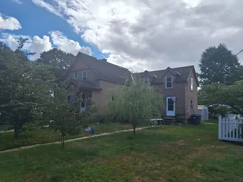26 Summer St, Templeton, MA 01468